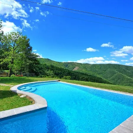 Sleeps 4 Pool Wifi * Cortona