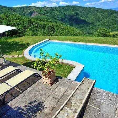 Sleeps 4 Pool Wifi Villa *