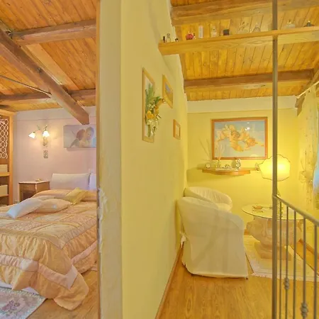 Sleeps 4 Pool Wifi