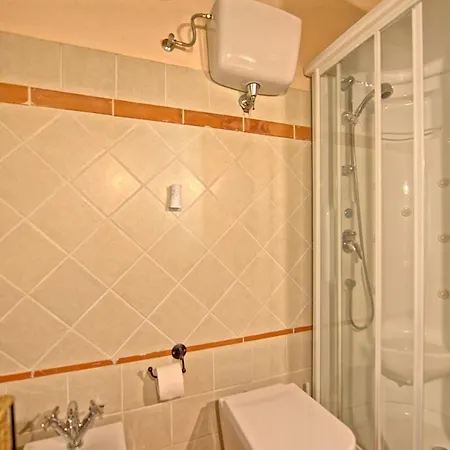 Villa Sleeps 4 Pool Wifi Cortona